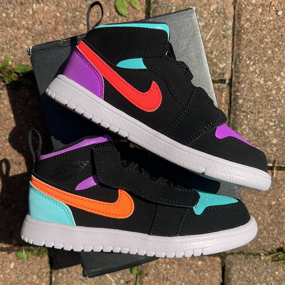 JORDAN 1 mid ALT size 10c